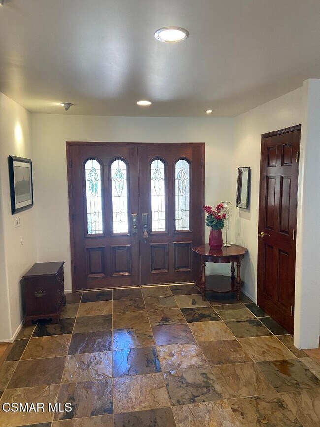 Building Photo - 2141 Basswood Ct
