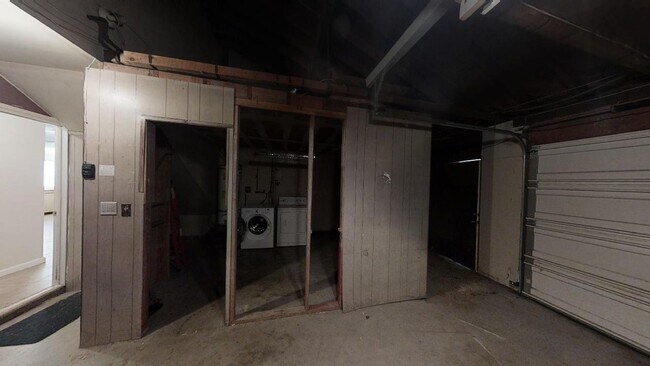 Building Photo - Coming soon 4/2 Two-Story Canyon Crest Cha...