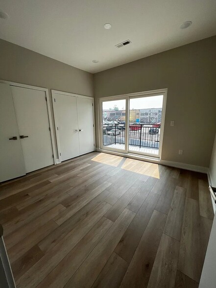 Building Photo - 719 N 35th St