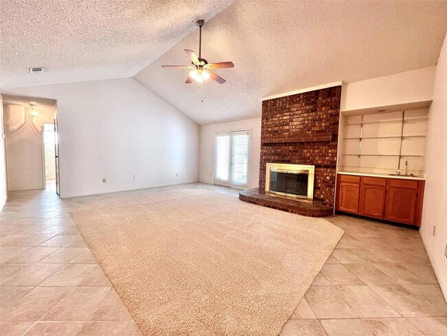 Building Photo - Beautiful 3-Bedroom Home with Bonus Back House in Lewisville — Free 50" TV Upon Move-In!