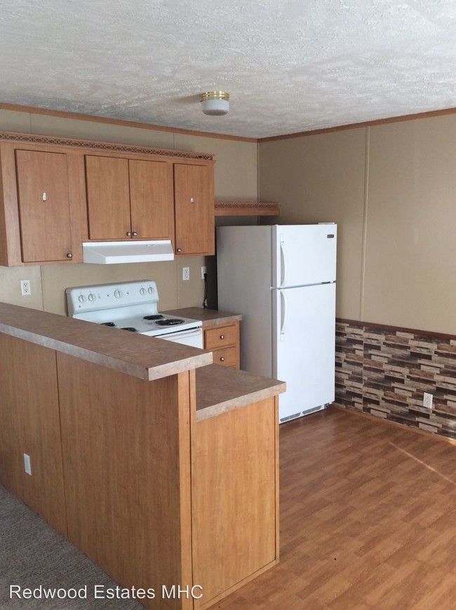 Building Photo - 1640 Via Roma Dr