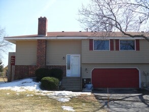 Building Photo - 10435 Decatur Cir