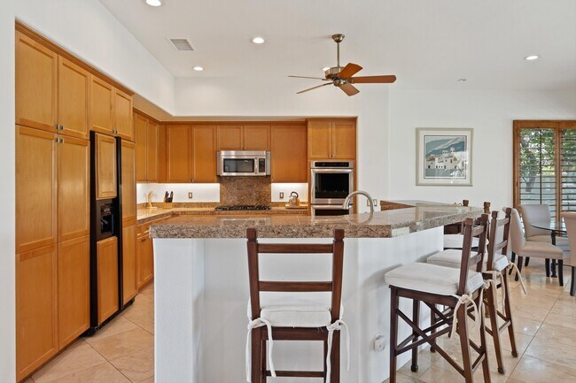 Building Photo - 57461 Spanish Hills Ln