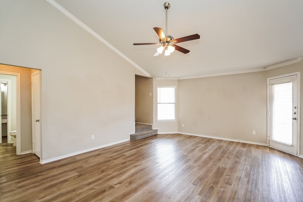 Building Photo - 2105 Pacino Dr