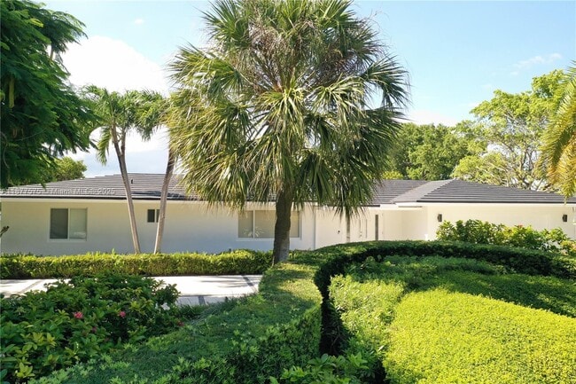 Building Photo - 200 Harbor Dr