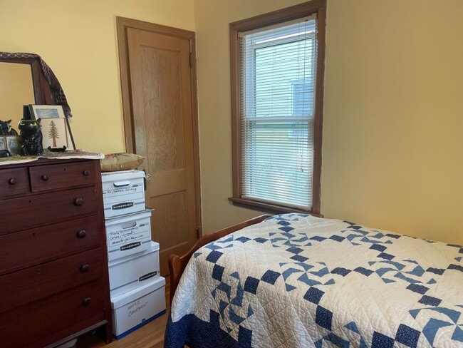 Building Photo - The Cutest 3-Bedroom Tudor - One Block From Como Golf Course