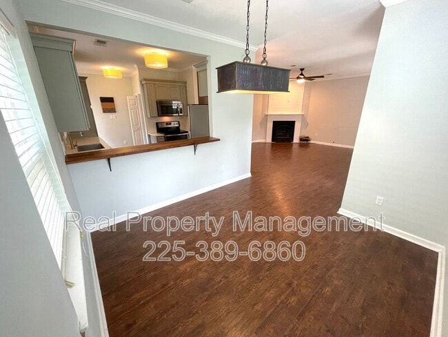 Building Photo - 1530 Lila St
