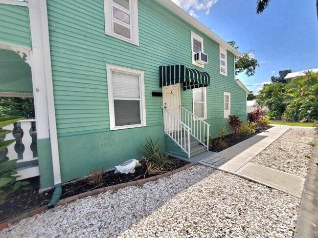 Building Photo - 457 W Marion Ave