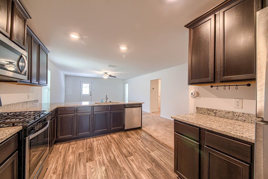 Building Photo - 3150 jackson