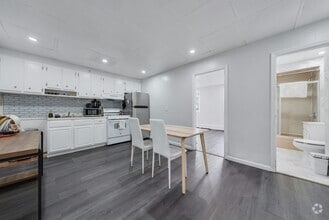 Building Photo - 112 34th St