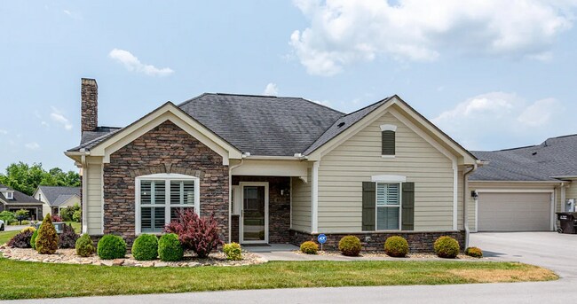 Building Photo - 4935 Willow Bluff Cir