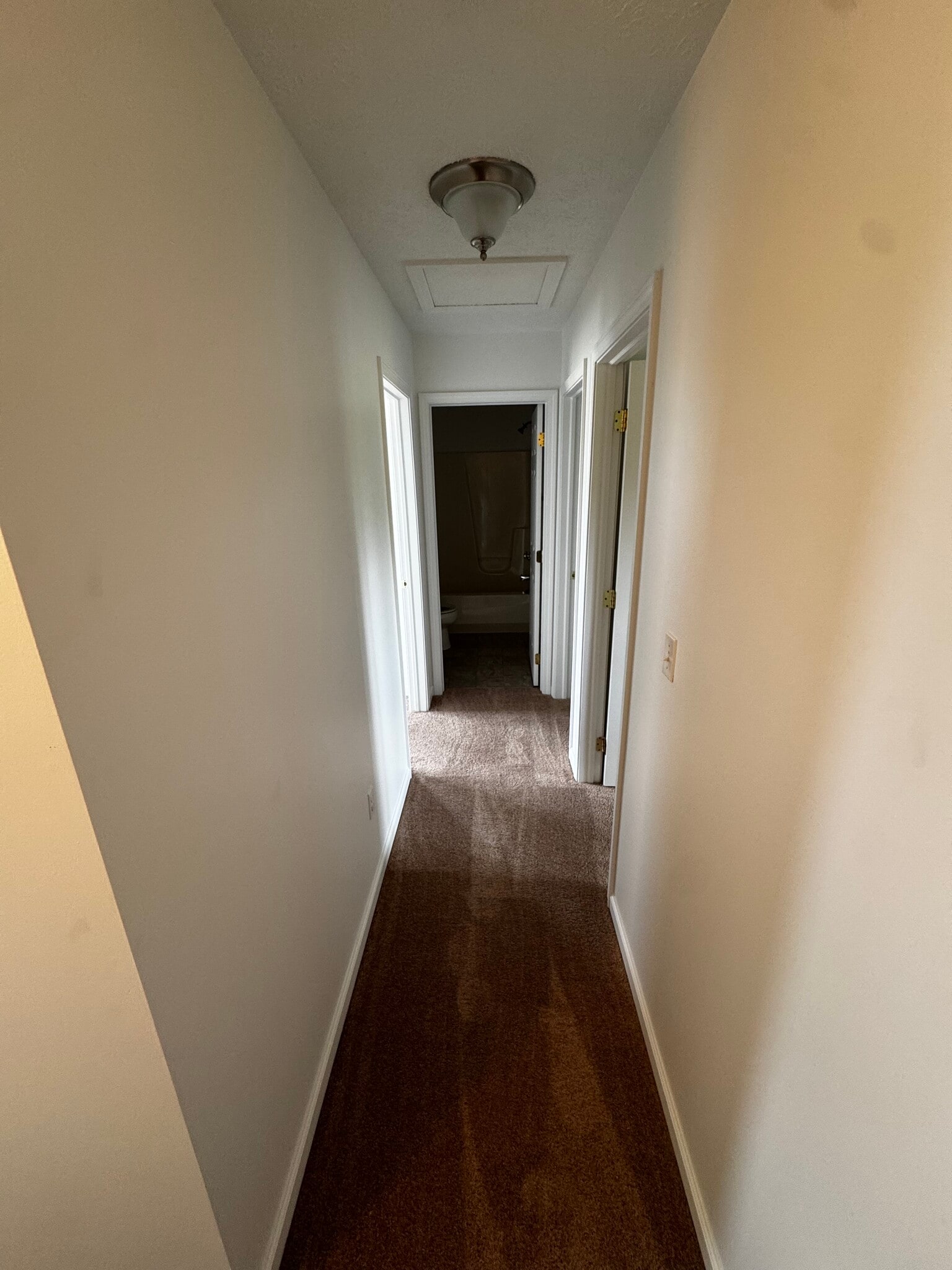 Building Photo - 861 E Saint Johns St