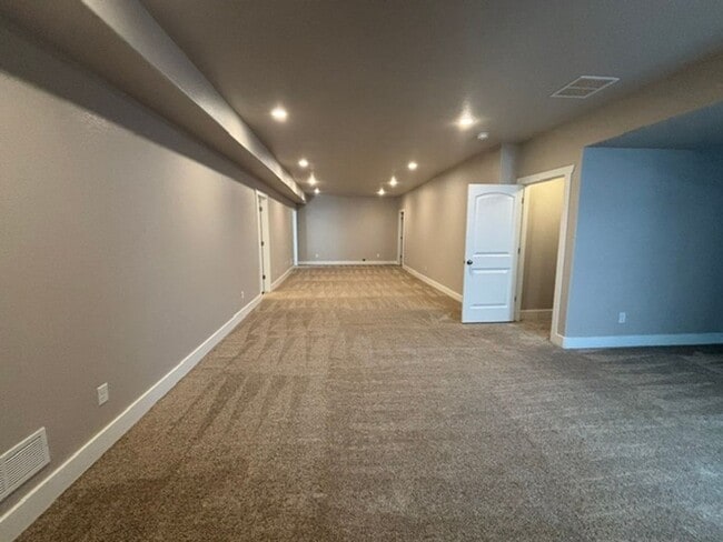 Building Photo - 1333 Alyssa Way