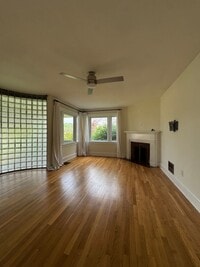 Building Photo - Unique and pristine home for rent in Cave Spring! 2BR 1.5 Bath