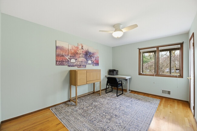 Building Photo - 150 Hankins Rd