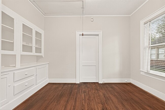 Building Photo - 1603 Branard St