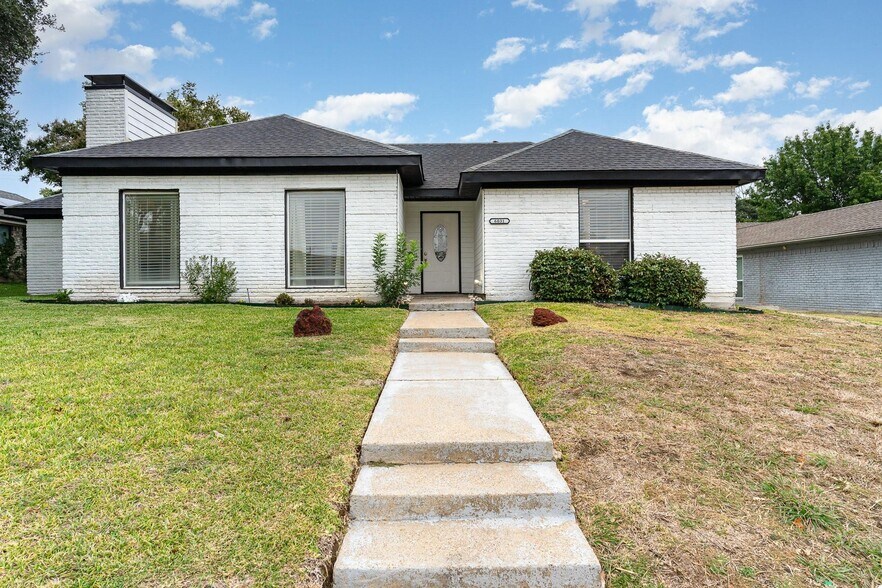 Primary Photo - 6031 Blue Mist Ln