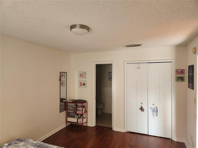 Building Photo - 2962 Plaza Terrace Dr