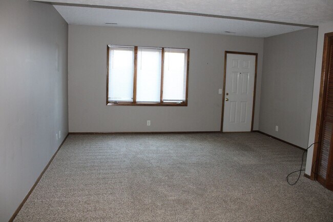 Building Photo - 8501 Morning Glory Ln