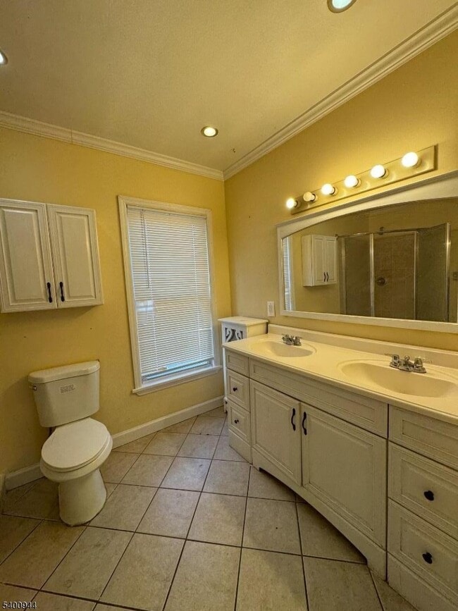 Building Photo - 1141 Louisa St