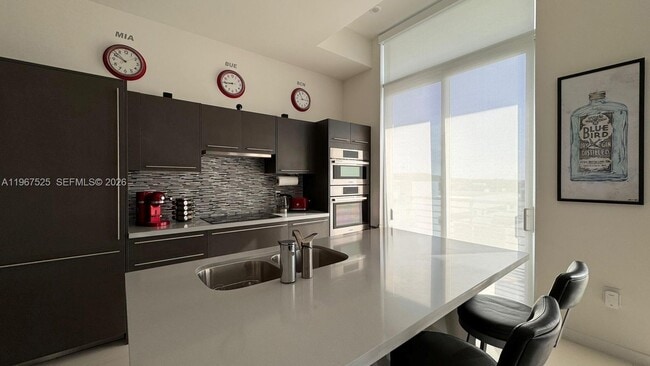 Building Photo - 7875 NW 107th Ave