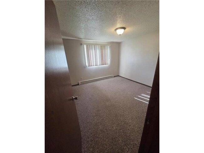 Building Photo - 1918 Greenwood St E