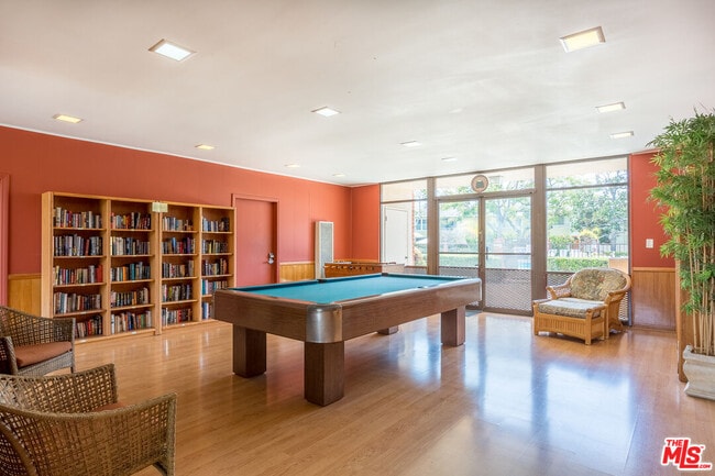 Building Photo - 5215 Sepulveda Blvd