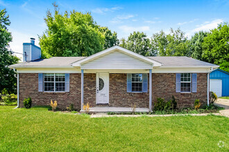 Building Photo - Charming Home on Cul-de-Sac