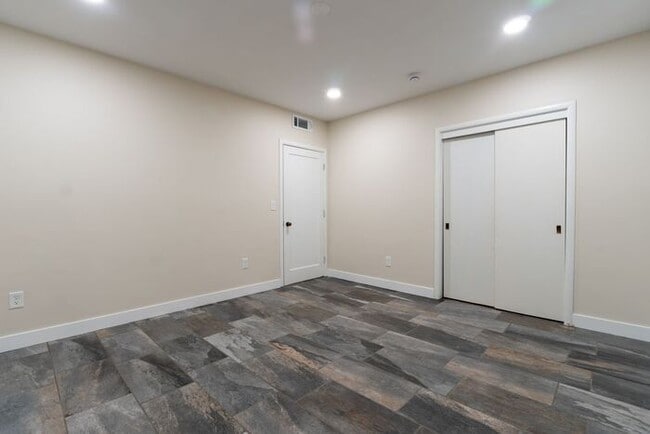 Building Photo - Thoughtfully Updated 2 bedroom Home in Pacific Grove