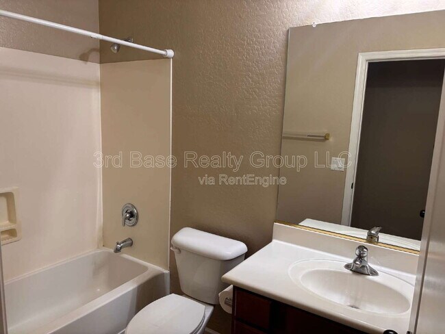 Building Photo - 16102 W Miami St