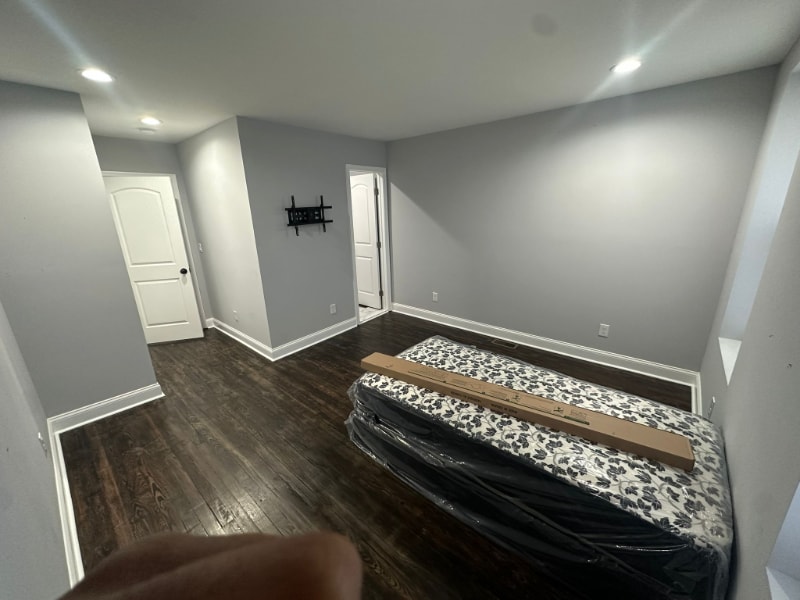 Building Photo - 2301 Iverson St