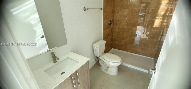 Building Photo - 110 NW 11th Ct