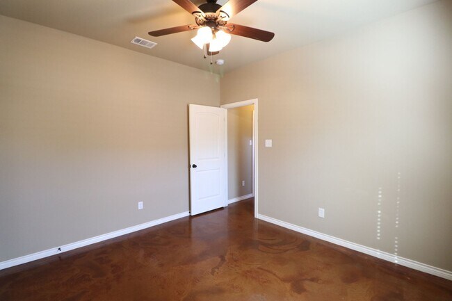 Building Photo - 3502 Canyon Crossing