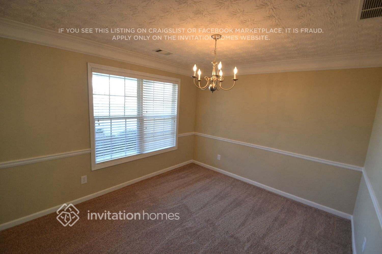 Building Photo - 1521 River Song Way