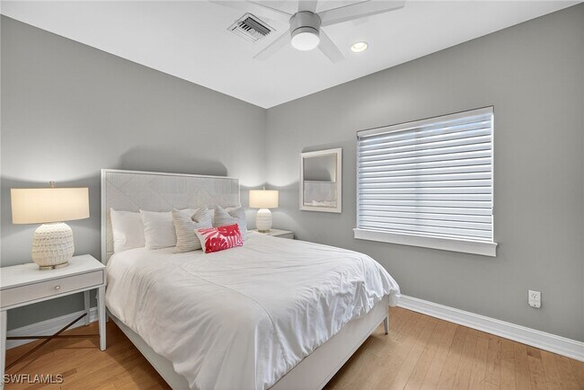 Building Photo - 740 5th Ave N