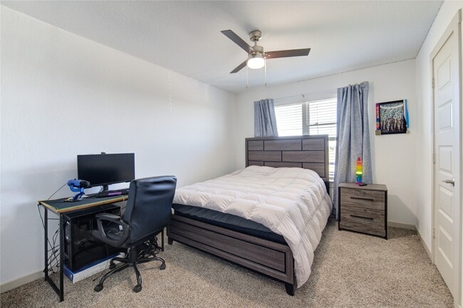 Building Photo - 3902 Elk Crk Ct