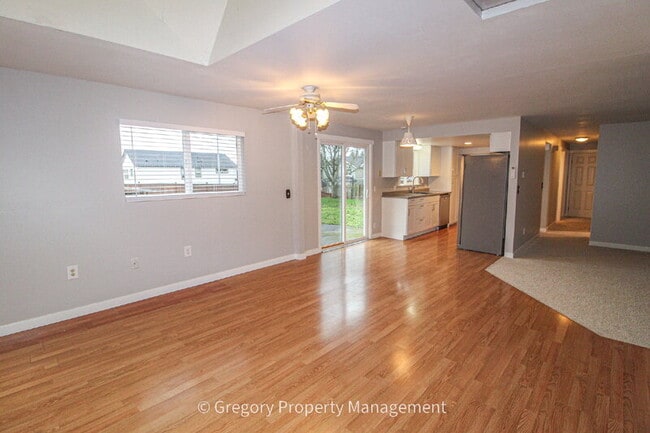 Building Photo - 19328 29th Ave SE