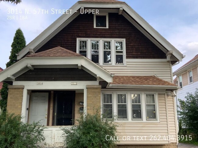 Primary Photo - Three Bedroom Spacious Upper Duplex