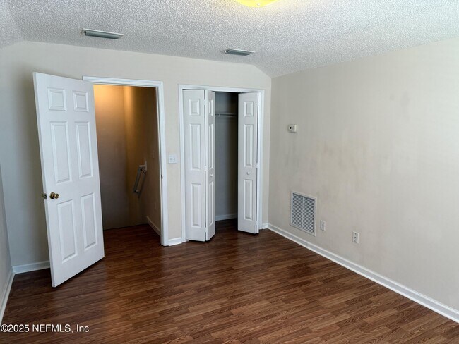 Building Photo - 1143 Summer Springs Drive