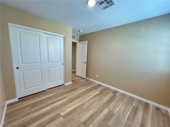 Building Photo - 4325 Harristown Dr