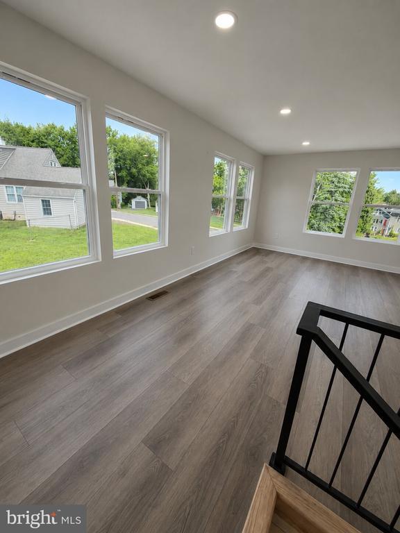 Building Photo - 21 Cadwallader Ct