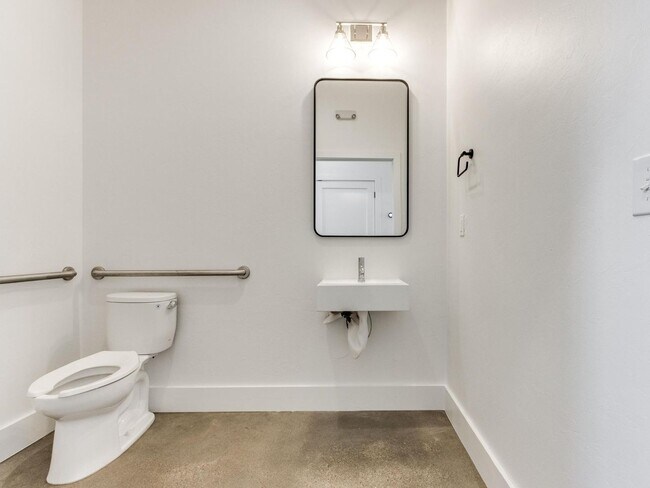 Building Photo - High Traffic Office Space in Beautiful Wheeler District of OKC