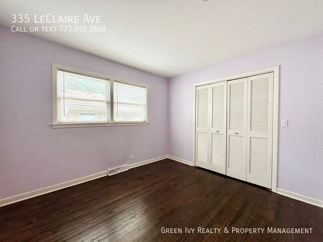 Building Photo - 335 Leclaire Ave