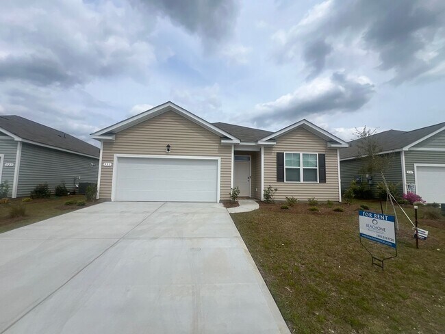 Primary Photo - *COMING SOON* Longs - 4 Bedroom / 2 Bathro...