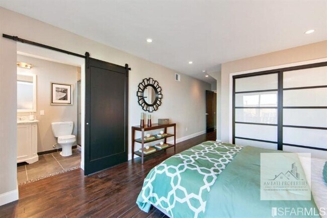 Building Photo - Bernal Heights Oasis: Stunning Renovated View Home with Modern Chic Open House Sunday 1/18 2-4