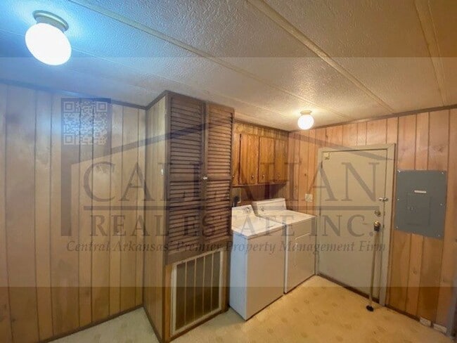 Building Photo - Ferndale 3 Bedroom Home