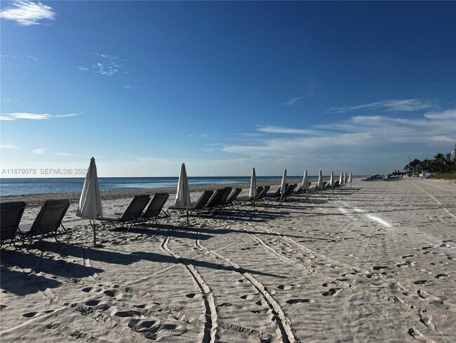 Building Photo - 9801 Collins Ave