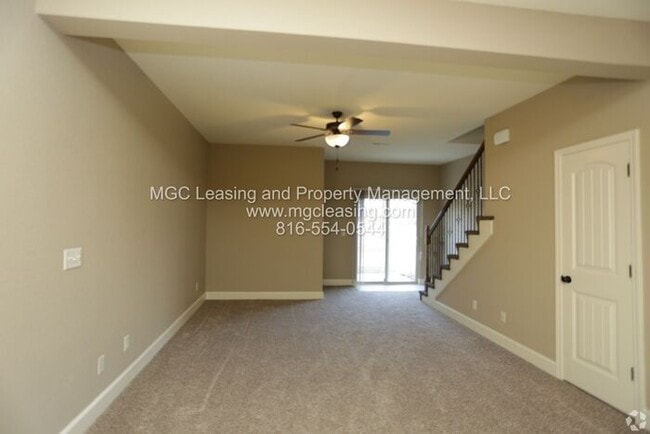 Building Photo - Feel the Luck of Eagle Creek Townhomes— $500 Rent Credit on Select Townhomes!