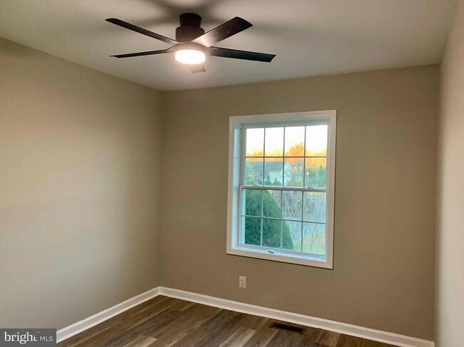 Building Photo - 25900 Country Meadows Dr