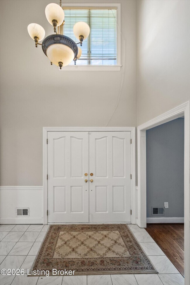 Building Photo - 7008 Foxcroft Pl